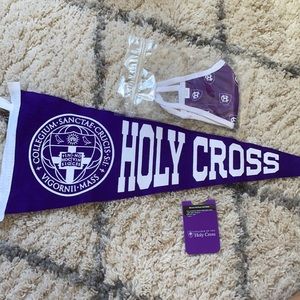 College of the holy cross accessories